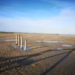 Strandmensch Dornumersiel * دورنوم